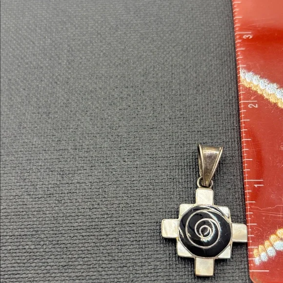 VTG 950 sterling silver Peruvian Chakana black onyx w/mother of pearl inlay boho - Picture 6 of 11